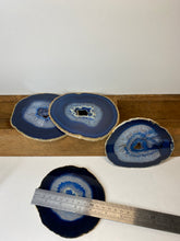 Load image into Gallery viewer, Set of 4 Blue polished Agate Slice drink coasters 32