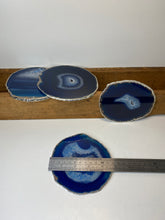 Load image into Gallery viewer, Set of 4 Blue polished Agate Slice drink coasters with Silver Electroplating around the edges 01
