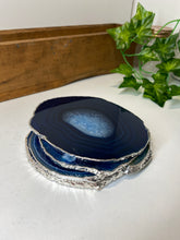 Load image into Gallery viewer, Set of 4 Blue polished Agate Slice drink coasters with Silver Electroplating around the edges 05