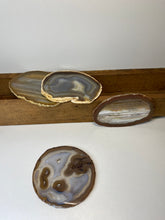 Load image into Gallery viewer, Set of 4 Natural polished Agate Slice drink coasters 03