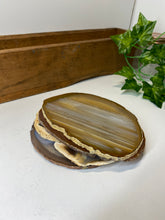 Load image into Gallery viewer, Set of 4 Natural polished Agate Slice drink coasters 03