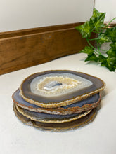 Load image into Gallery viewer, Set of 4 Natural polished Agate Slice drink coasters 06