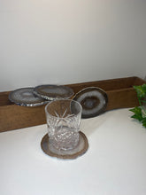 Load image into Gallery viewer, Set of 4 Natural polished Agate Slice drink coasters with Silver Electroplating around the edges 01