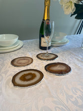Load image into Gallery viewer, Set of 4 Natural polished Agate Slice drink coasters with Silver Electroplating around the edges 01
