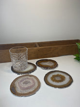 Load image into Gallery viewer, Set of 4 Natural polished Agate Slice drink coasters with Silver Electroplating around the edges 01