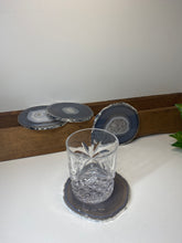 Load image into Gallery viewer, Set of 4 Natural polished Agate Slice drink coasters with Silver Electroplating around the edges 02