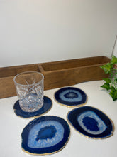 Load image into Gallery viewer, Set of 4 blue polished Agate Slice drink coasters with Gold Electroplating around the edges 02