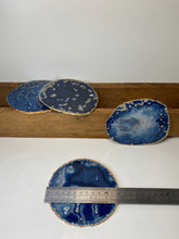 Load image into Gallery viewer, Set of 4 blue polished Agate Slice drink coasters with Gold Electroplating around the edges 05
