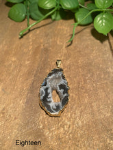 Load image into Gallery viewer, Natural Agate Geode pendant with Gold Electroplating - necklace