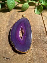 Load image into Gallery viewer, Purple Agate pendant with Gold Electroplating - necklace