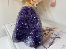 Load image into Gallery viewer, Amethyst Crystal cluster with flat base