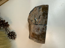 Load image into Gallery viewer, Blue Agate book ends