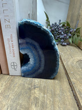 Load image into Gallery viewer, Blue Agate book ends