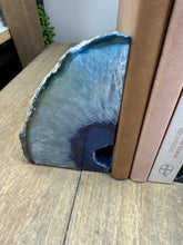 Load image into Gallery viewer, Blue Agate book ends