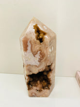 Load image into Gallery viewer, Flower Agate tower obelisk