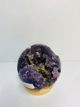 Load image into Gallery viewer, Grape Agate Sphere