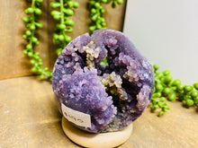 Load image into Gallery viewer, Grape Agate Sphere