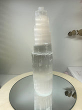 Load image into Gallery viewer, Large Selenite tower