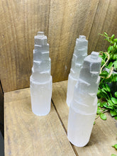 Load image into Gallery viewer, Large Selenite tower