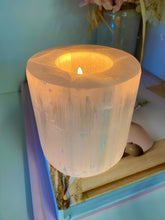 Load image into Gallery viewer, Medium Selenite tea light candle holder