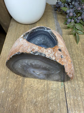 Load image into Gallery viewer, Natural Agate Tea Light Candle Holder – Crystal Home Décor &amp; Gift