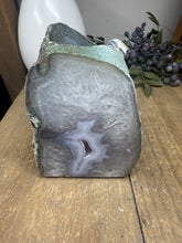 Load image into Gallery viewer, Natural Agate Tea Light Candle Holder – Crystal Home Décor &amp; Gift