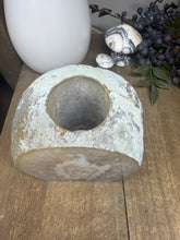 Load image into Gallery viewer, Natural Agate Tea Light Candle Holder – Crystal Home Décor &amp; Gift
