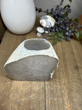 Load image into Gallery viewer, Natural Agate Tea Light Candle Holder – Crystal Home Décor &amp; Gift