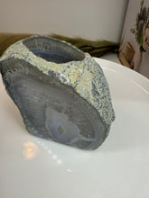 Load image into Gallery viewer, Natural Agate Tea Light Candle Holder – Crystal Home Décor &amp; Gift