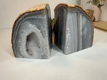 Load image into Gallery viewer, Natural Agate book ends