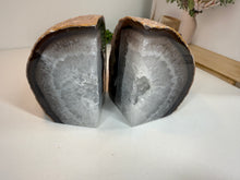 Load image into Gallery viewer, Natural Agate book ends