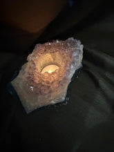 Load image into Gallery viewer, Natural Amethyst Crystal Tea Light Holder – Uruguay Home Decor