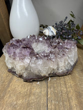 Load image into Gallery viewer, Natural Amethyst Crystal Tea Light Holder – Uruguay Home Decor