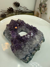 Load image into Gallery viewer, Natural Amethyst Crystal Tea Light Holder – Uruguay Home Decor