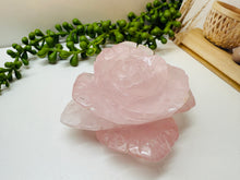 Load image into Gallery viewer, Rose Quartz hand carved flower