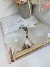 Load image into Gallery viewer, Selenite love heart tea light candle holder