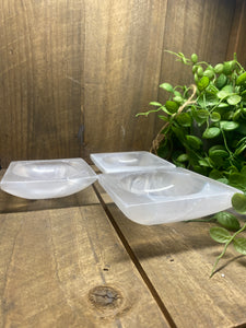 Selenite square bowl