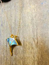 Load image into Gallery viewer, Sterling Silver Stingray Pendant – 18K Gold‑Plated Ocean Jewelry with Shell Detailing