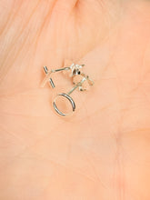 Load image into Gallery viewer, Sterling Silver X and O Stud Earrings – Classic 925 Silver Push‑Back Design (Made in Italy)