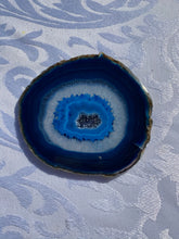 Load image into Gallery viewer, v\Blue polished Agate Slice drink coasters - set of 4 BCMD020