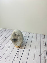 Load image into Gallery viewer, Celestite egg with geode