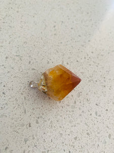 Large Citrine and Garnet natural soy Candle with bonus Citrine pendant - Large size (285g)