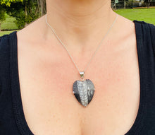 Load image into Gallery viewer, Fossil Orthoceras pendant