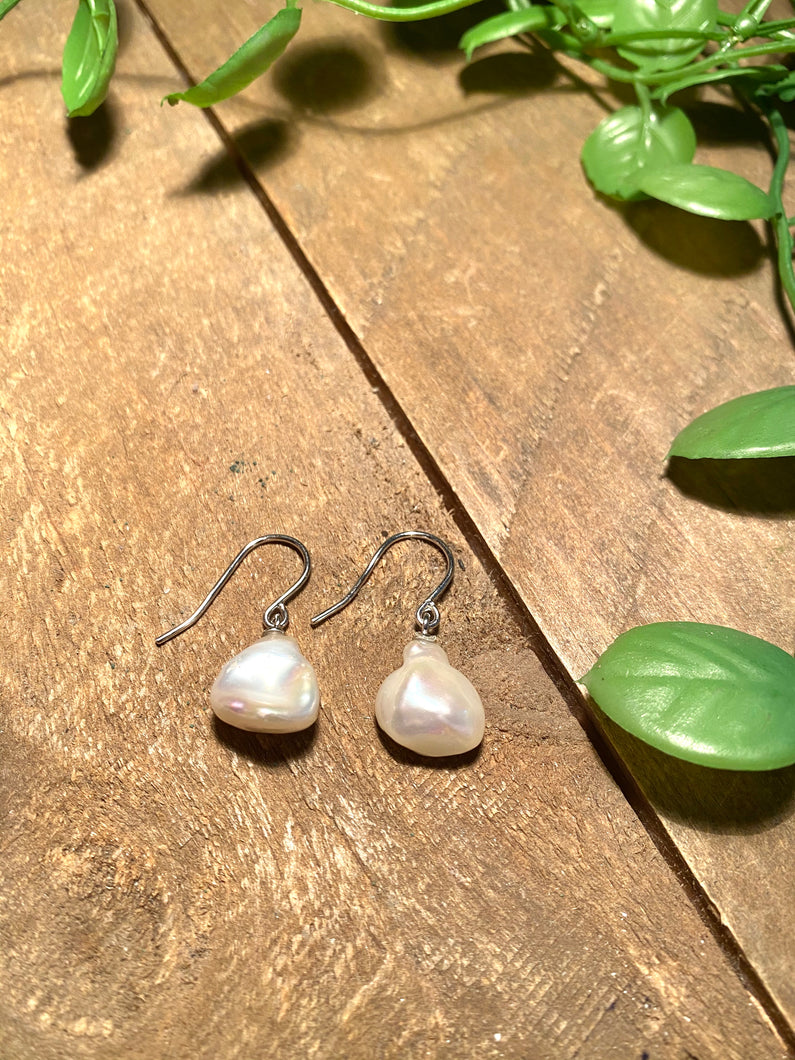 Sterling silver Fresh water Pearl earrings - jewellery