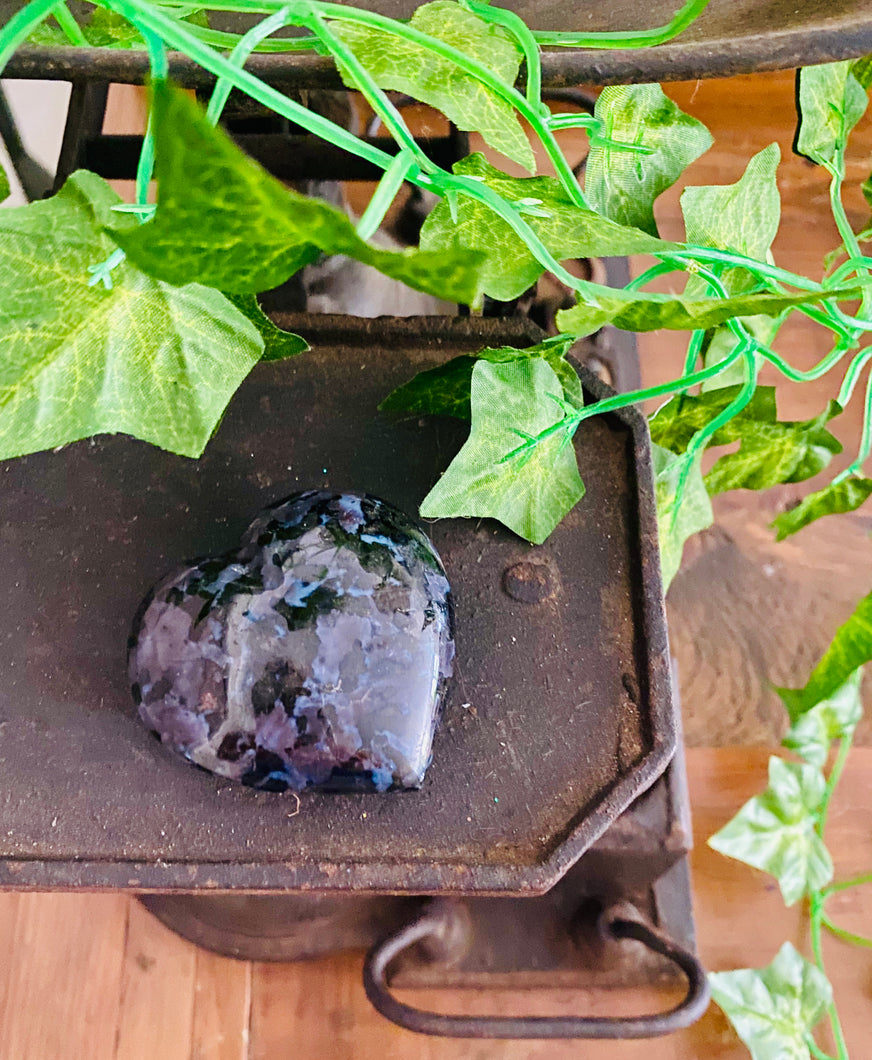 Gabbro love heart