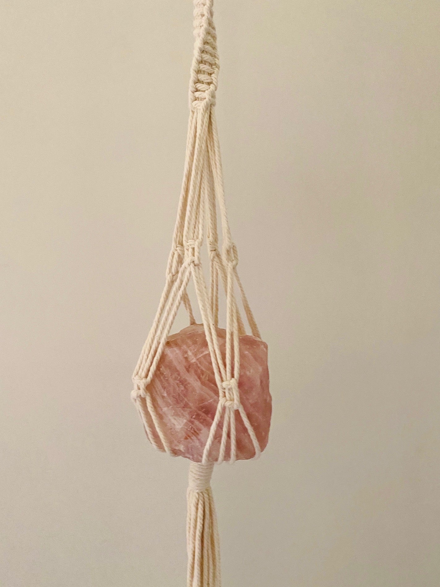 Load image into Gallery viewer, Rose Quartz Macrame wall hanging