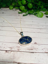 Load image into Gallery viewer, Lapis Lazuri pendant set in sterling silver - necklace