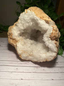 Large Clear Quartz crystal geode - home décor and table display AGMD0009