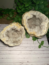 Load image into Gallery viewer, Large Clear Quartz crystal geode - home décor and table display AGMD0011