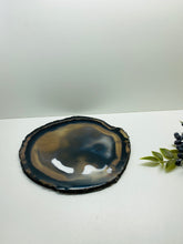 Load image into Gallery viewer, Large polished Natural Agate slice - cheese board, serving platter or display piece